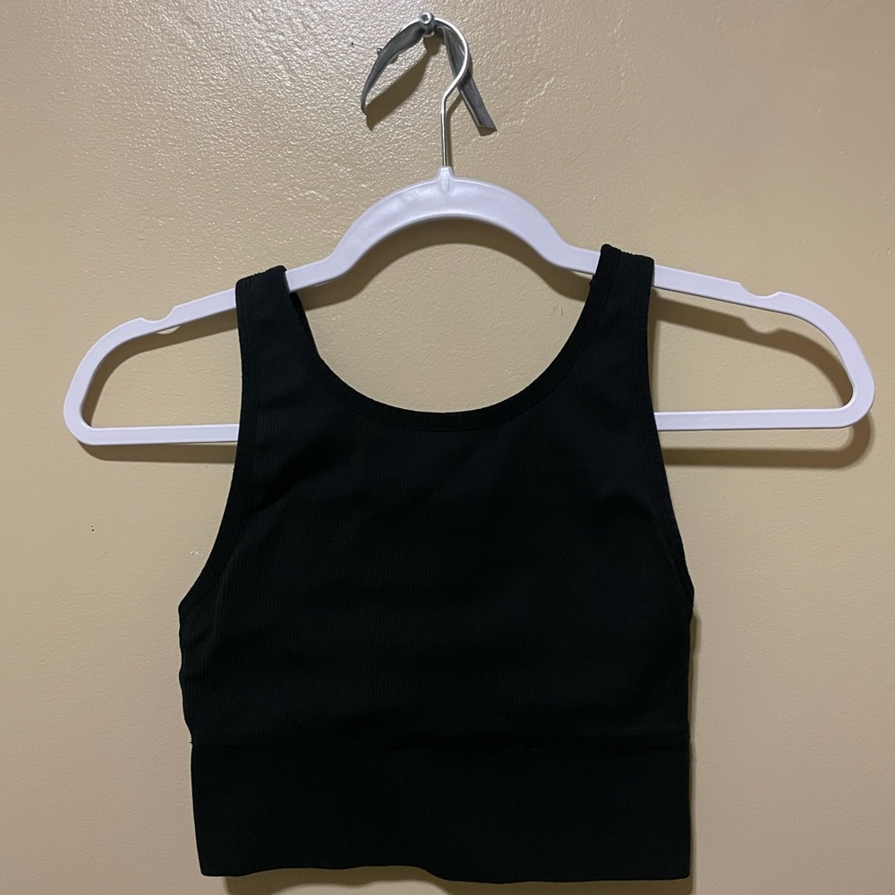 Victoria’s Secret Sport Bralette in black. Size small.